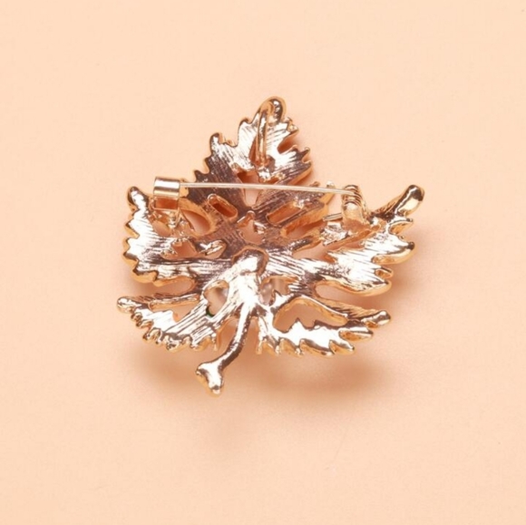 Gold plated multicolor pearl maple leaf necklace/brooch - Picture 8 of 14